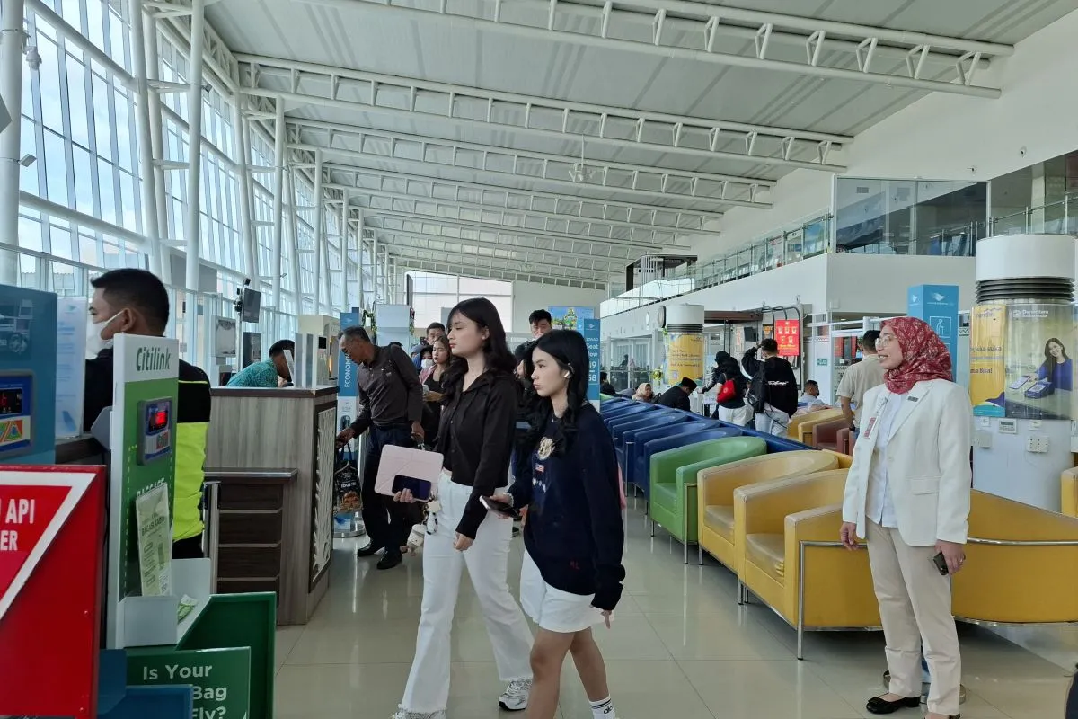 Penutupan Bandara Radin Inten II Diperpanjang hingga Pukul 18.00 WIB akibat Abu Anak Krakatau